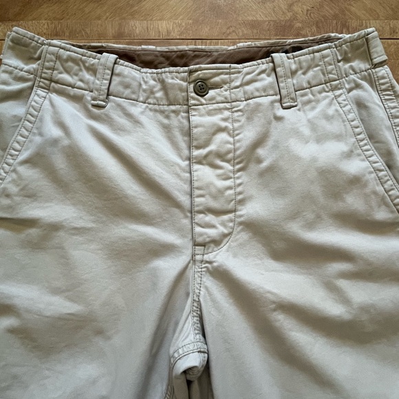 GAP Tan Heavyweight Flat Front Shorts – Size 36 (Adjustable Waist) - Picture 2 of 13